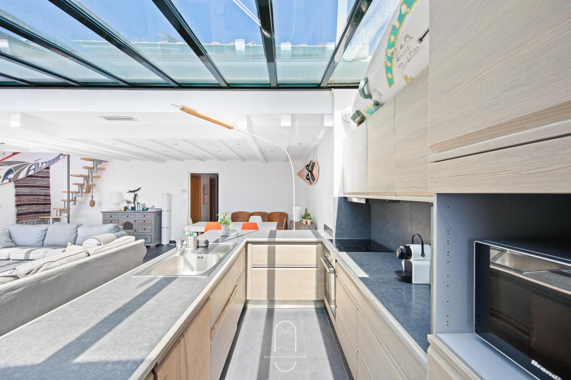 Maison Sur L'Eau-Hyeres-Almanarre-Parkings Clim Wifi By Hc ภายนอก รูปภาพ