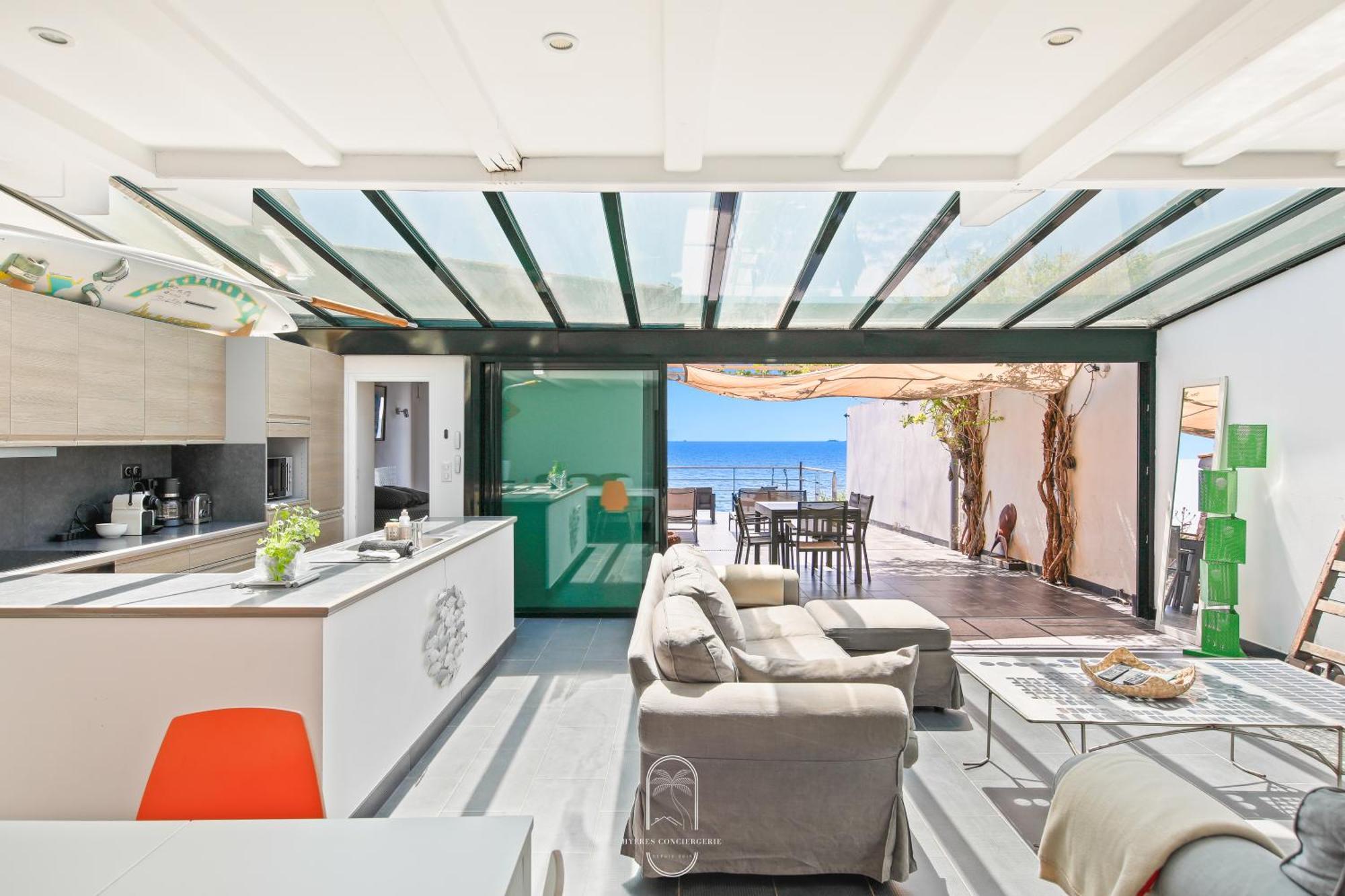 Maison Sur L'Eau-Hyeres-Almanarre-Parkings Clim Wifi By Hc ภายนอก รูปภาพ