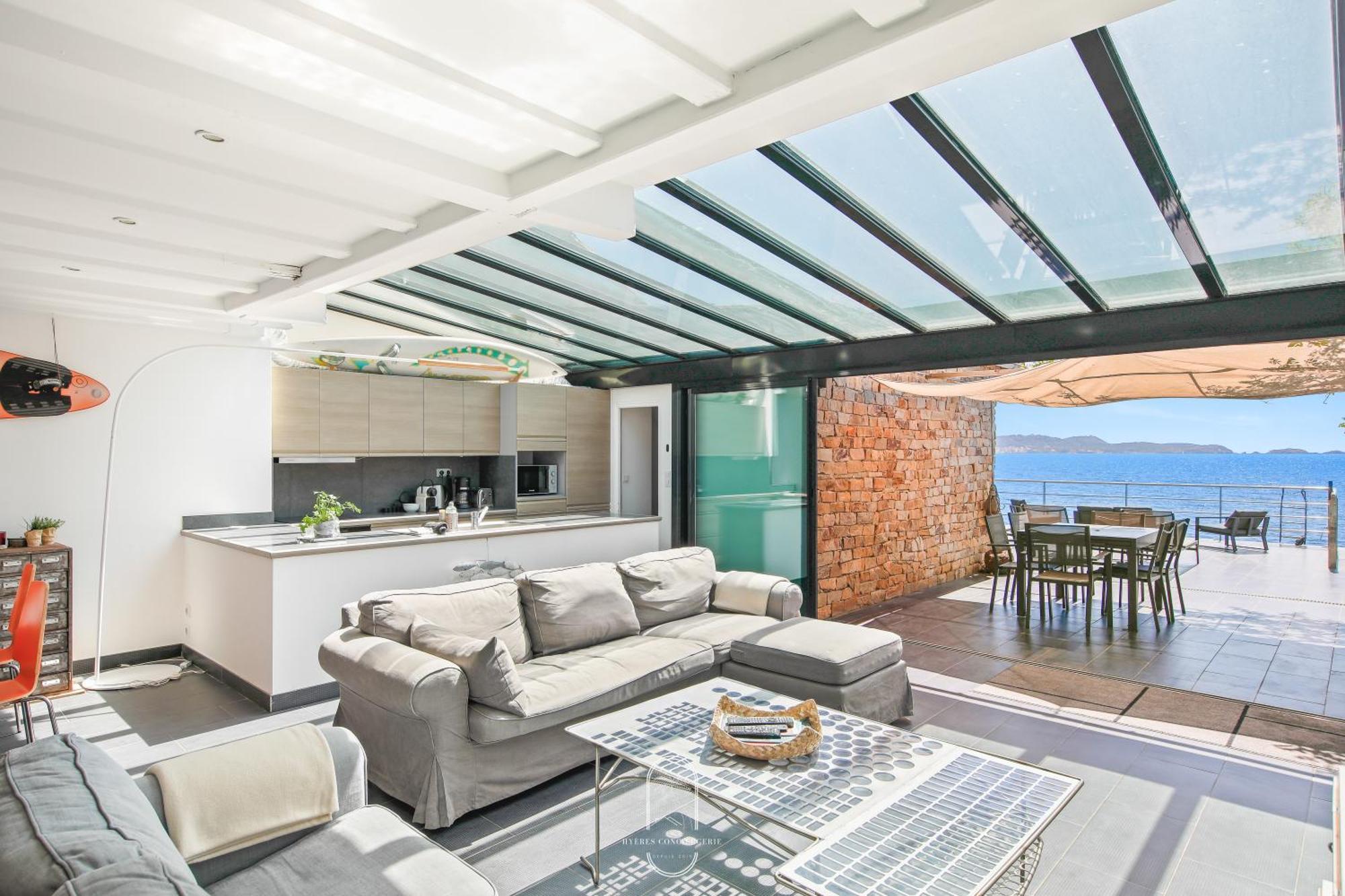 Maison Sur L'Eau-Hyeres-Almanarre-Parkings Clim Wifi By Hc ภายนอก รูปภาพ