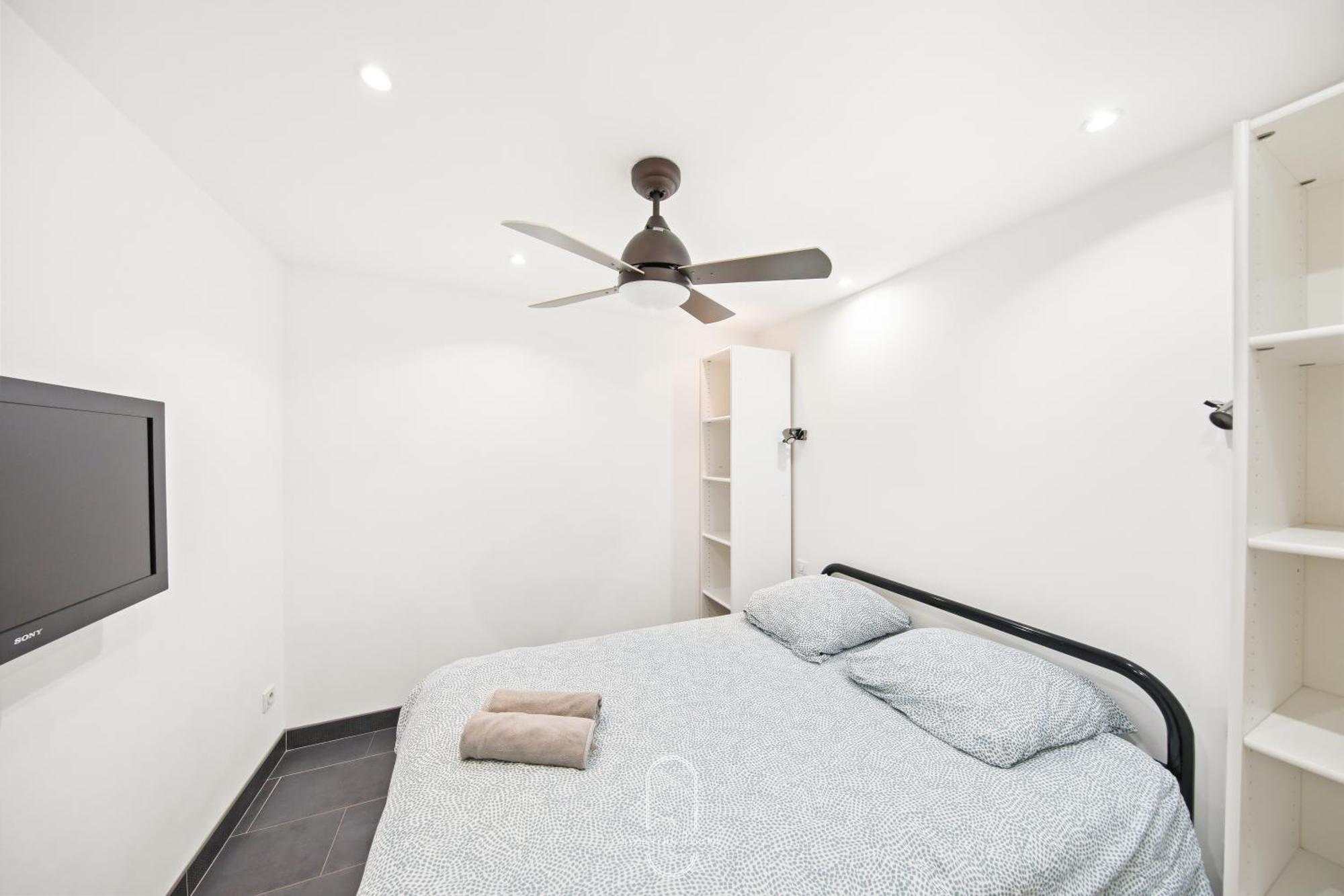 Maison Sur L'Eau-Hyeres-Almanarre-Parkings Clim Wifi By Hc ภายนอก รูปภาพ